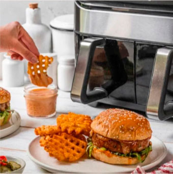 Sticky, spicy sausage burgers